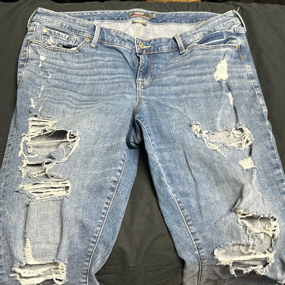 Torrid boyfriend straight vintage stretch jeans. Size 18r